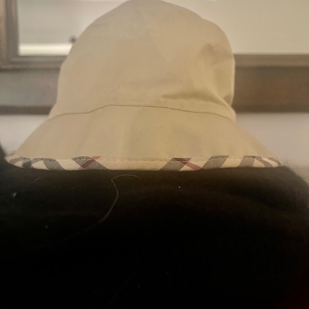 Burberry Bucket Hat, solid beige with iconic plaid trim